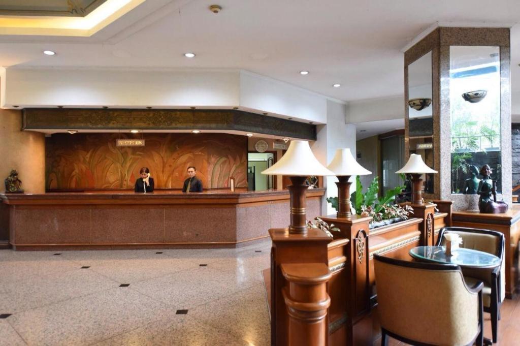 Kedaton Hotel Bandung Exterior foto
