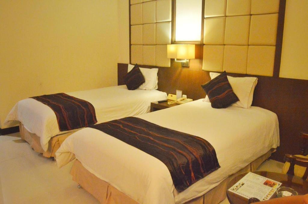 Kedaton Hotel Bandung Exterior foto