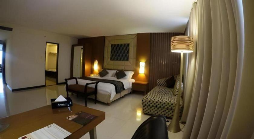 Kedaton Hotel Bandung Exterior foto